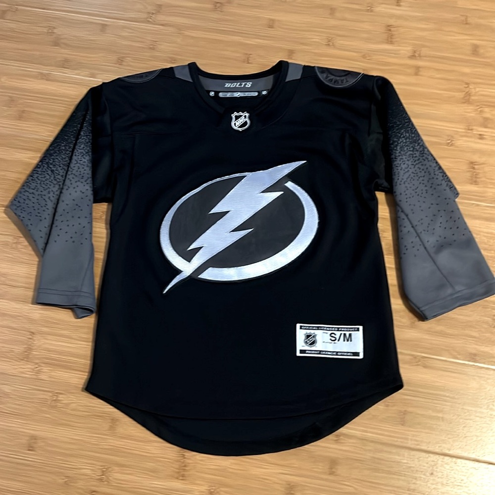 NHL | Kids Tampa Bay Lightning Jersey | Official License